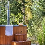 Дом отдыха Architect-designed Close To The Water Boto By