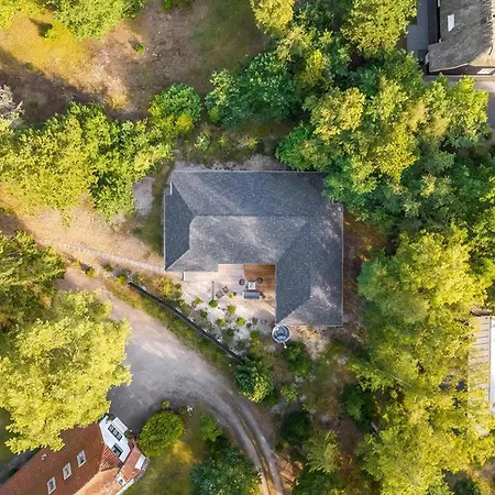 Architect-designed Close To The Water Vakantiehuis Bøtø By